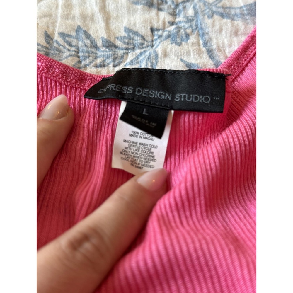 Vintage, 2000s Hot Pink Ribbed Camisole with Pink Rhinestone Neckline, sz large - Picture 4 of 6